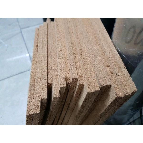 

Cork Board 5Mm / Gabus Patah 5Mm Lembaran