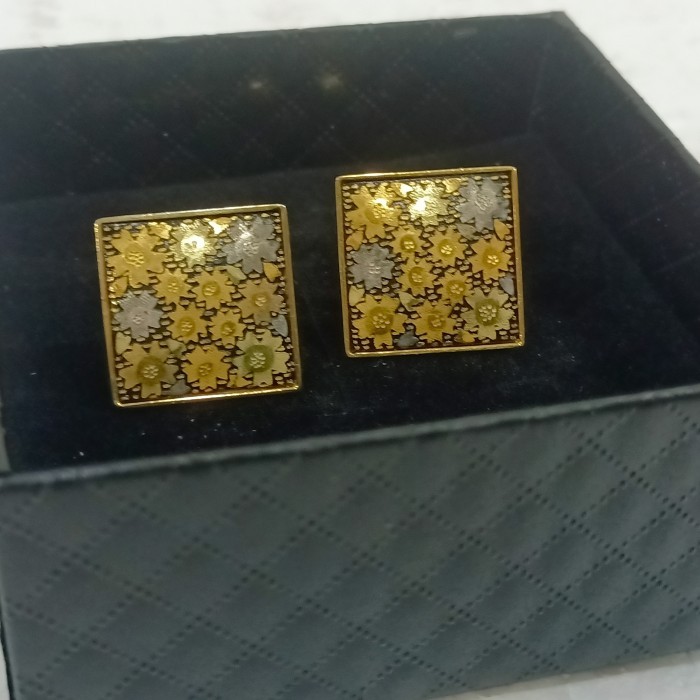 

Farizal - Cufflinks / Manset
