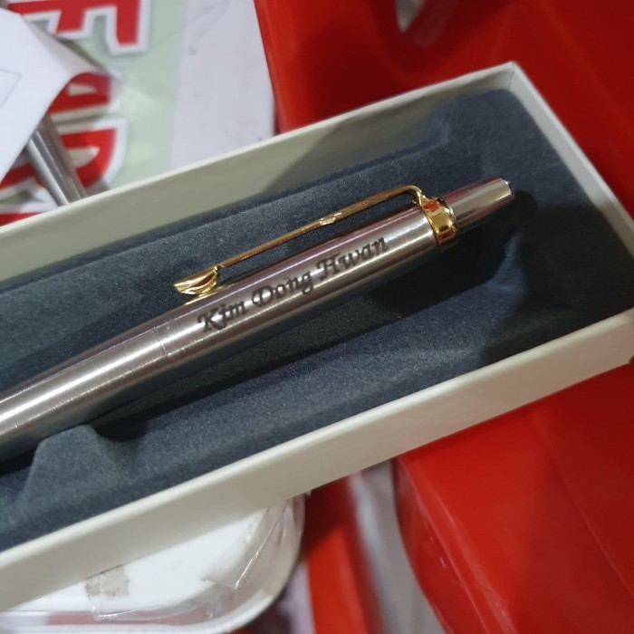 

Farizal - Parker Jotter Bp Ss Gt Klip Gold Trim - Stainless Steel