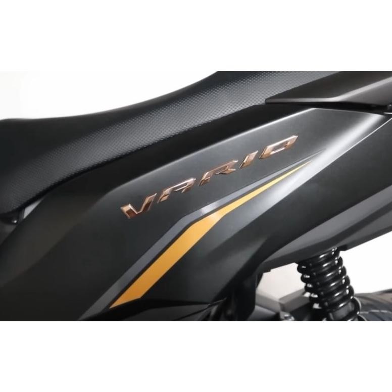 emblem new vario 125 losspack gold sepasang