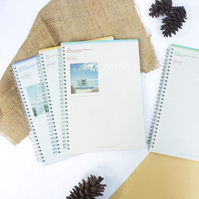 

Freeze Frame of Moment Spiral Ruled Notebook B5 [CREATIV]