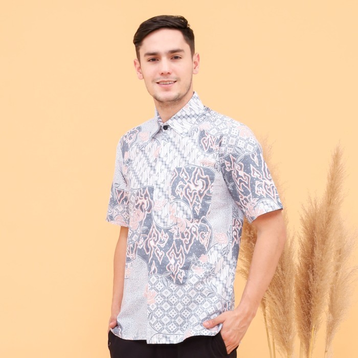 BATIK TRUSMI Hem Batik Pria Lengan Pendek Mega Mendung Pastel