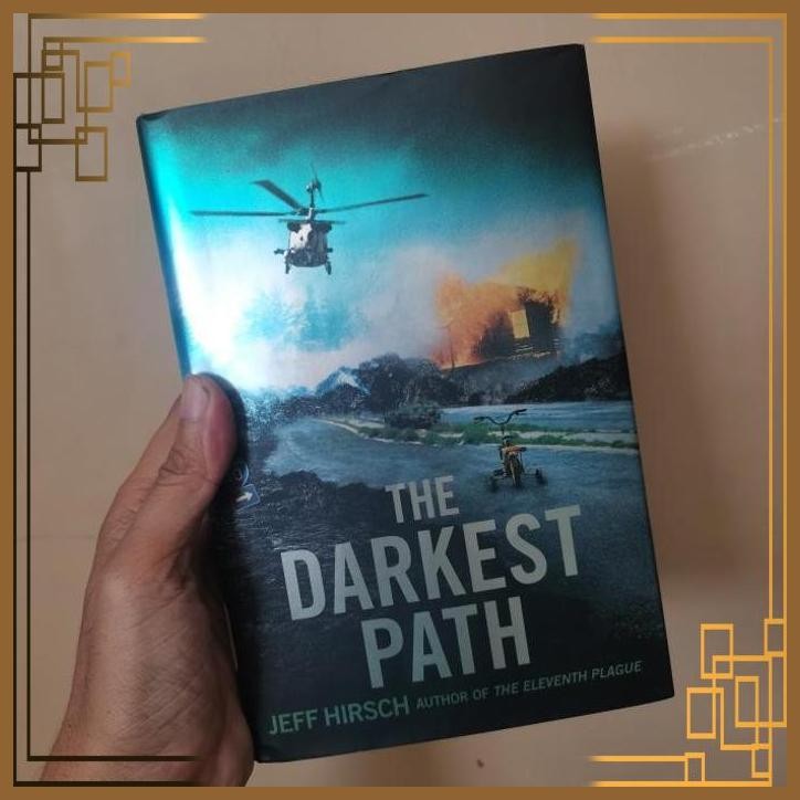 

[ADG] Buku Import The darkest path by Jeff Hirsch