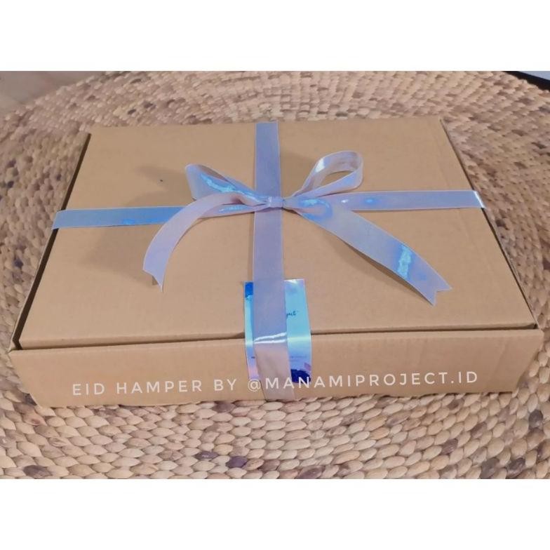 

Gift Box Hampers/ Hampers Kado / Hampers Unik / Hampers Pernikahan / Hampers Natal / Hampers Ulang Tahun / Mini Dried Flowers In Frame/ Pajangan Bunga Kering /Dekorasi Rumah /Kado Mainan Anak