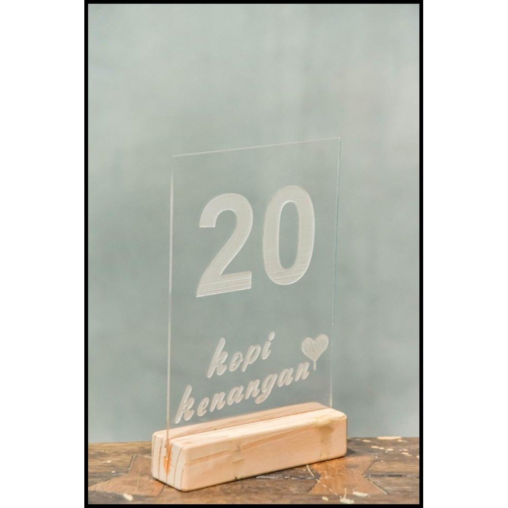 

GRATIS ONGKIR NOMER MEJA AKRILIK STAND KAYU AESTHETIC BISA COSTUM - MODEL A 10X10 !!!!