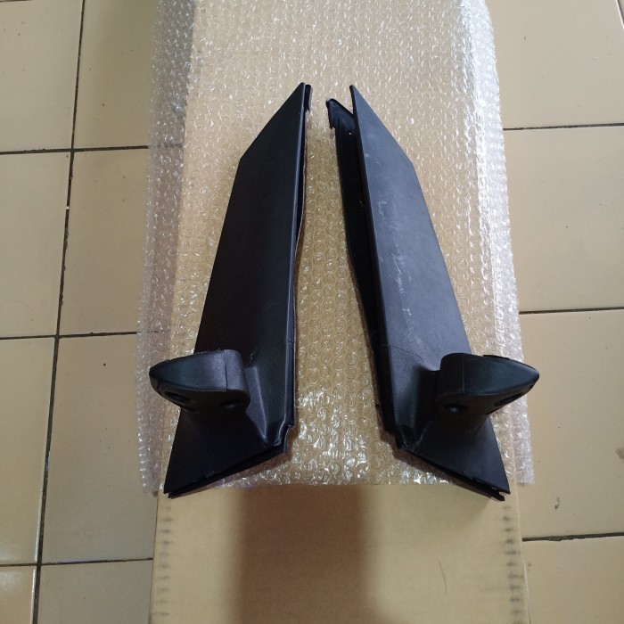 DUDUKAN SPION KAKI SPION INNOVA 2005-2015