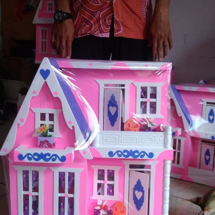 Rumah Boneka Barbie Besar