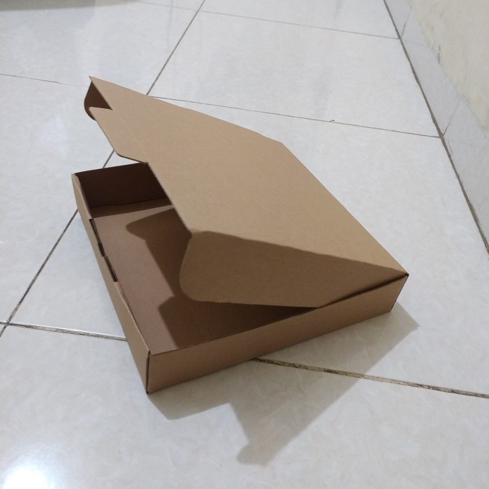 

Vicerigift hardbox custom a/n Oktavia Ninzu
