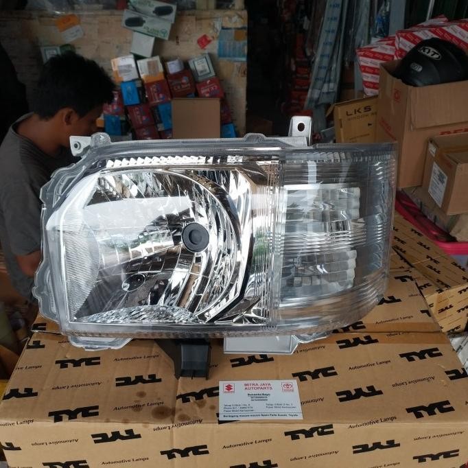 Lampu Depan Headlamp Hiace Commuter satuan