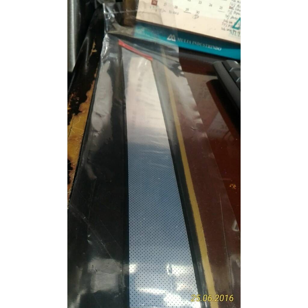 Sticker Stiker Kap Mesin Chrome Nissan Serena C24