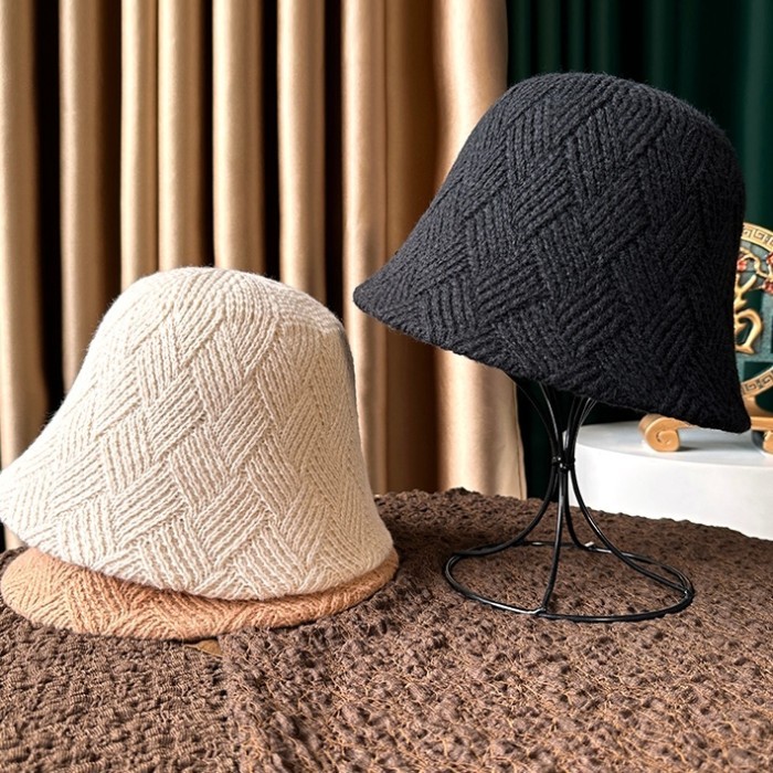 Topi Kupluk Rajut Wool Winter Pompom Tebal Korea Wanita