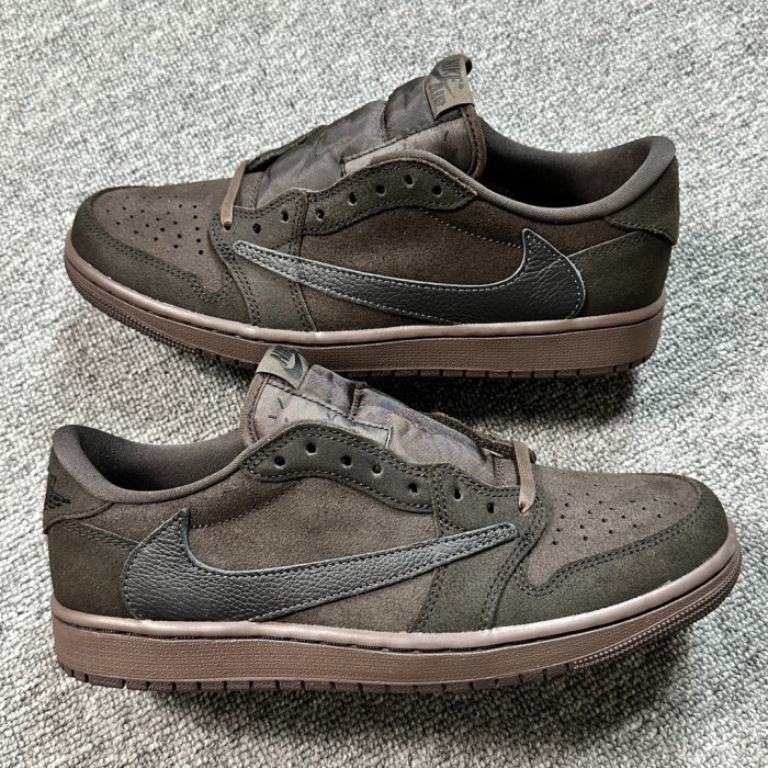 Travis Scott x Air Jordan 1 Low Velvet Brown