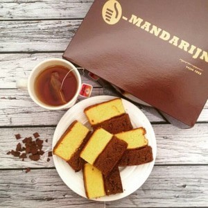 Ready - Roti Lapis Orion Mandarijn Kecil Biasa Kismis Spesial Oleh Oleh Solo