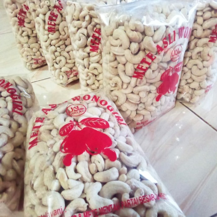 

Ready Kacang Mede Mete Mentah Fresh 1 Kg