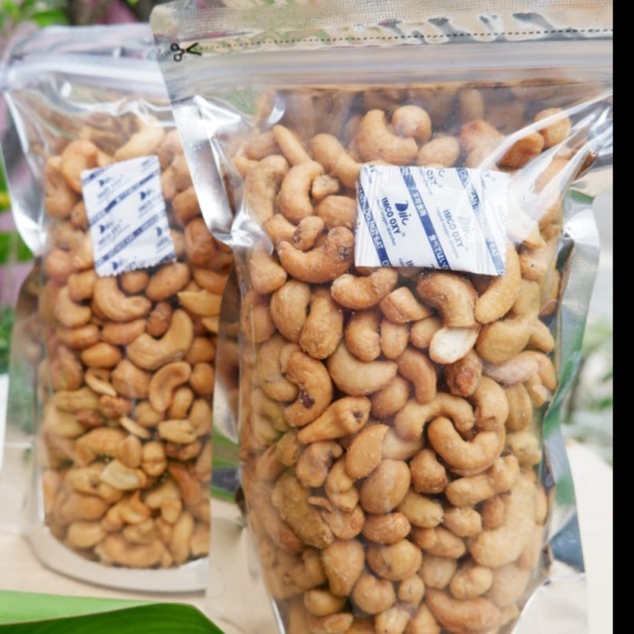 

Ready Kacang Mede Matang Mete Goreng 500 Gram