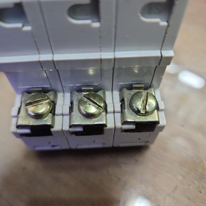 [ Tt88 ] Mcb Bbc 3P/6A