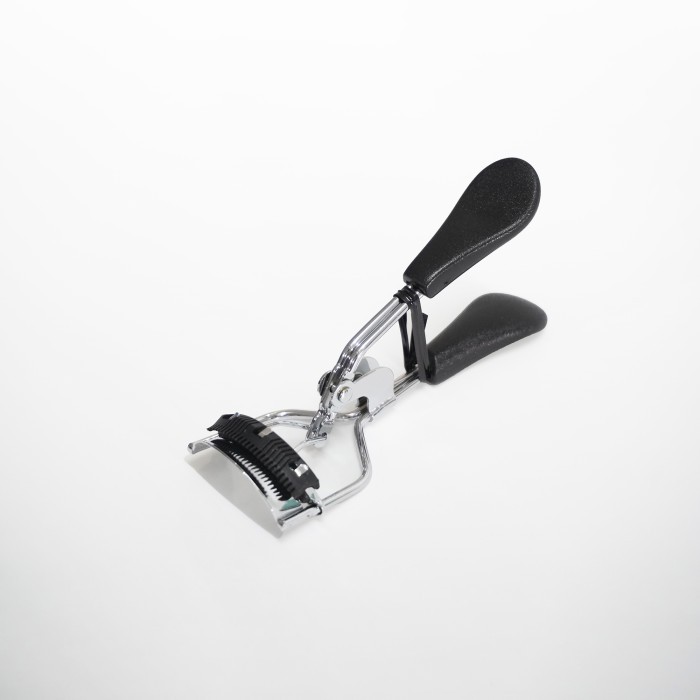 [Gift Not For Sale] WARDAH EYEXPERT EYELASH CURLER