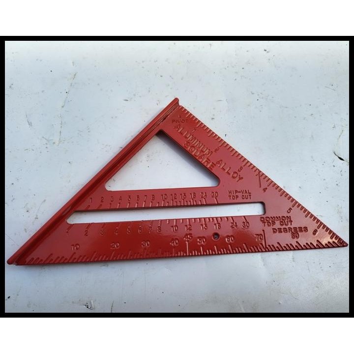 

BEST DEAL PENGGARIS SIKU SEGITIGA SPEED SQUARE 7 INCH WOODWORKING TUKANG MERAH !!!