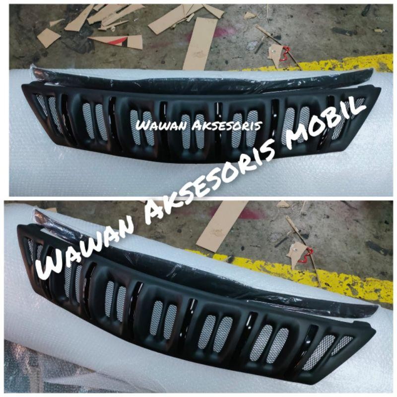 Grill Innova 2012-2013 Model Apollo Lis Hitam