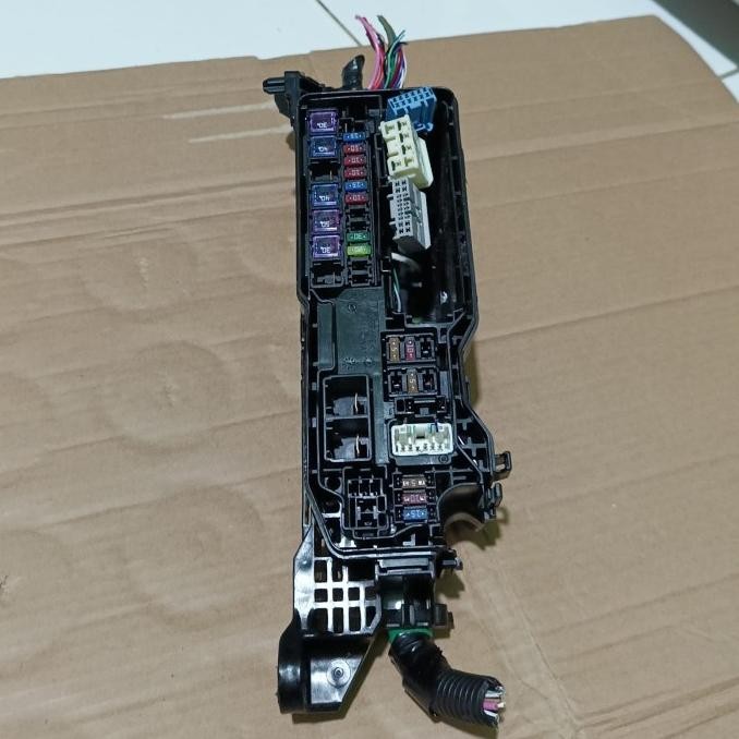 FUSE BOX SEKRING RUMAH SEKRING TOYOTA GRAND AVANZA GREAT XENIA