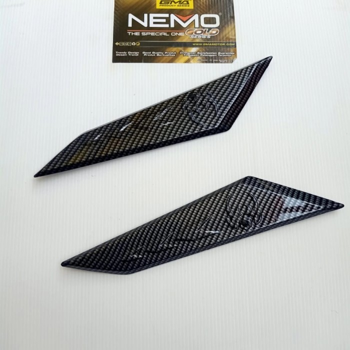 GARNIS VARIASI PIJAKAN KAKI PCX 150 CARBON NEMO