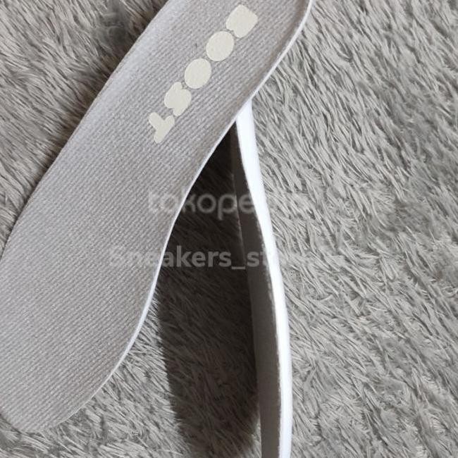 INSOLE SEPATU ADIDAS ULTRABOOST (02)
