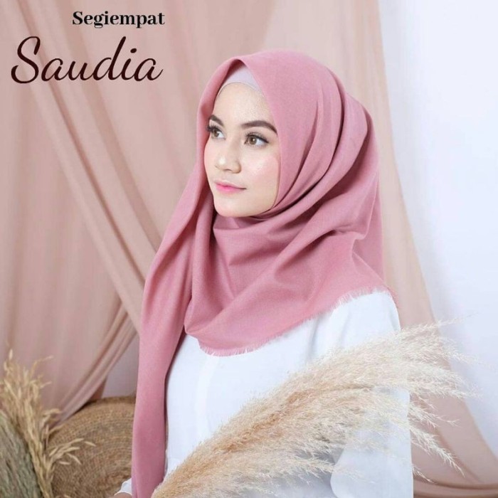 BISA BAYAR DITEMPAT Hijab/jilbab segiempat saudia rawis/ square hijab polos/ segi empat - saudia hit