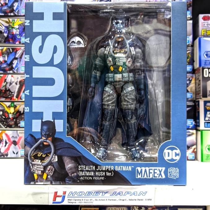 Mafex 166 Batman Stealth Jumper ( Batman: Hush )