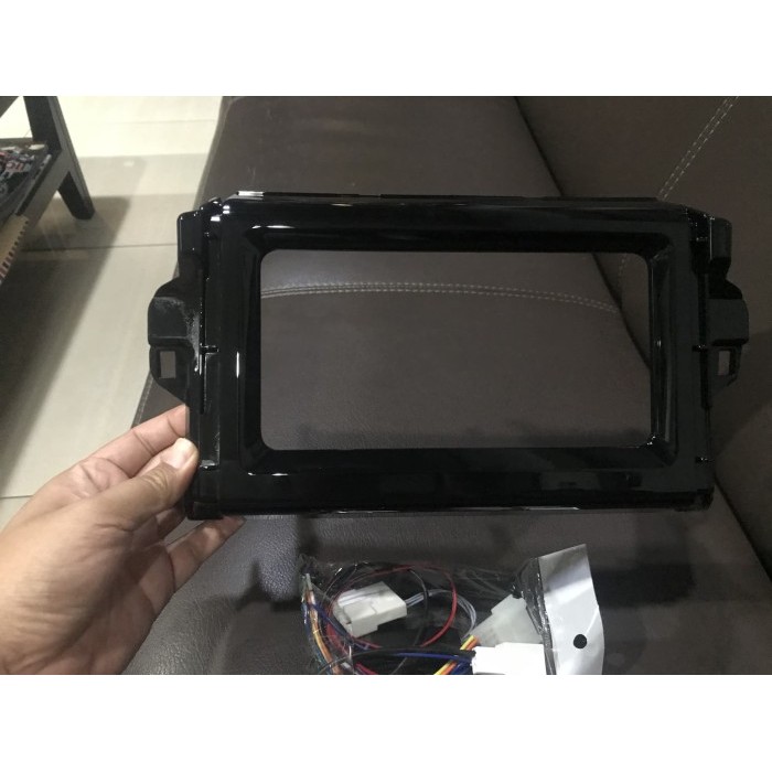 FRAME PANEL HEAD UNIT TOYOTA FORTUNER VRZ LENGKAP SOKET KABEL PNP