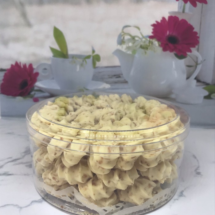 

Imlek Kue Sagu Keju 500 gram / Kue imlek hari raya idul fitri / - KECIL -250 Gr !NEW