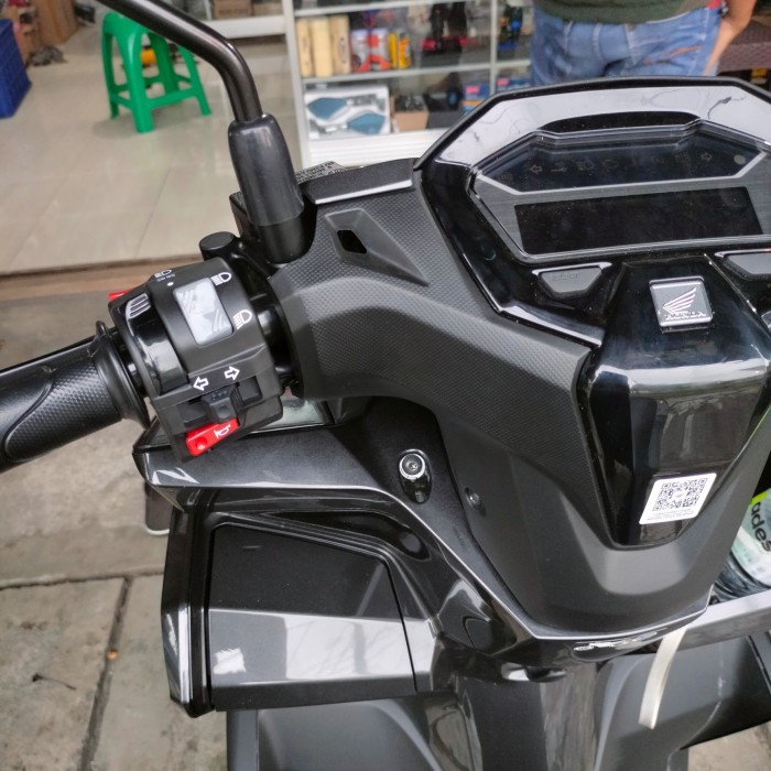 HOLDER SAKLAR KIRI VIXION ORI PNP KE NEW VARIO 160 LENGKAP HARZAD