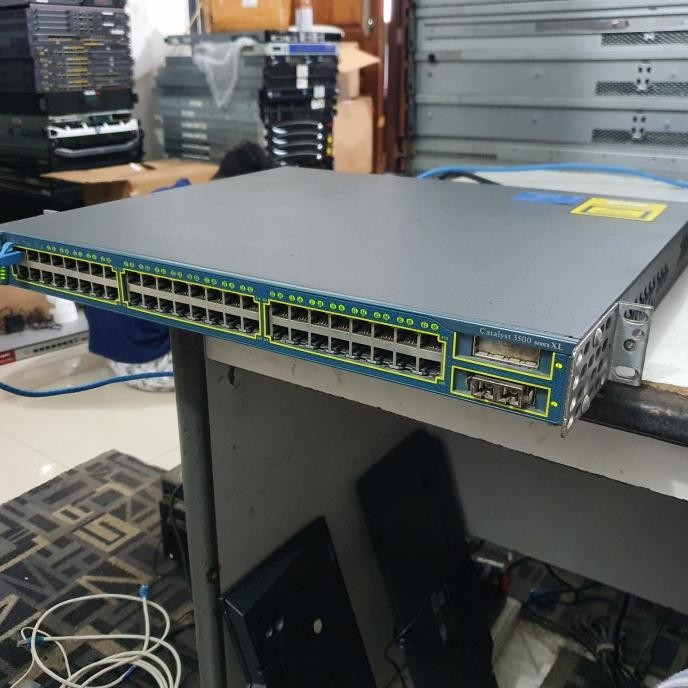 CISCO WS-C3548-XL-EN CATALYST 3500 SWITCH XL EN 48 PORTS 2 GBIC SLOTS