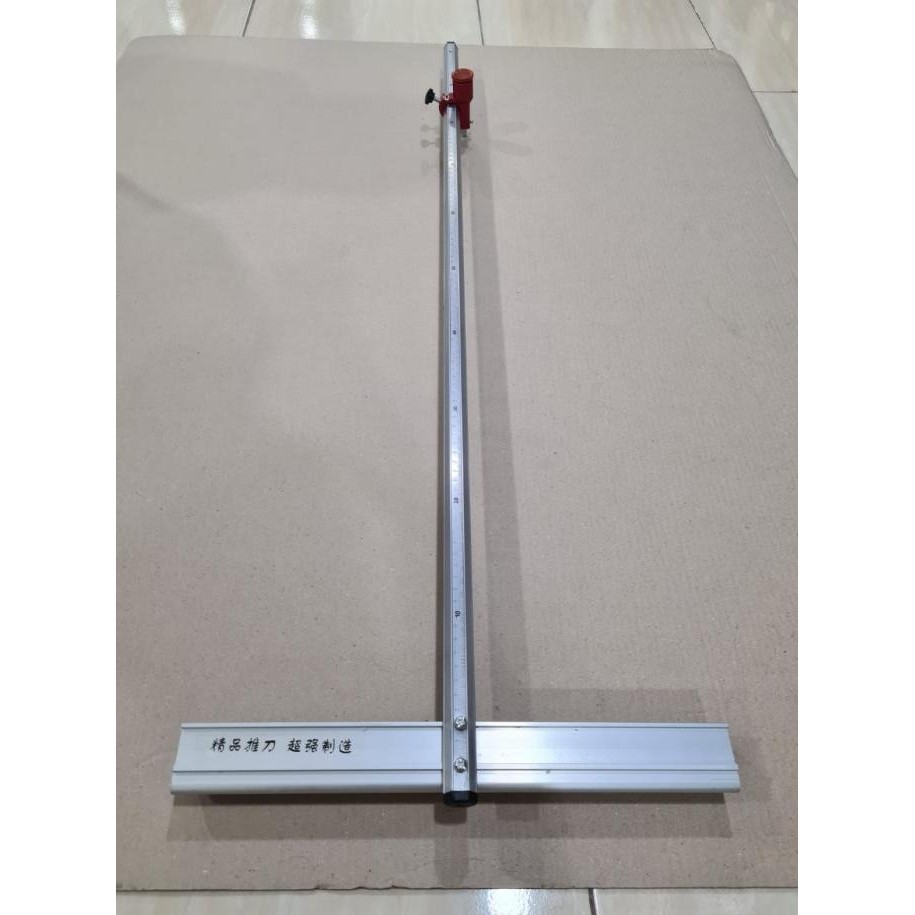 

Alat Pemotong Kaca Penggaris