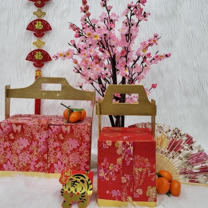 

Sale! Hiasan box hampers imlek chinese new year parcel 3