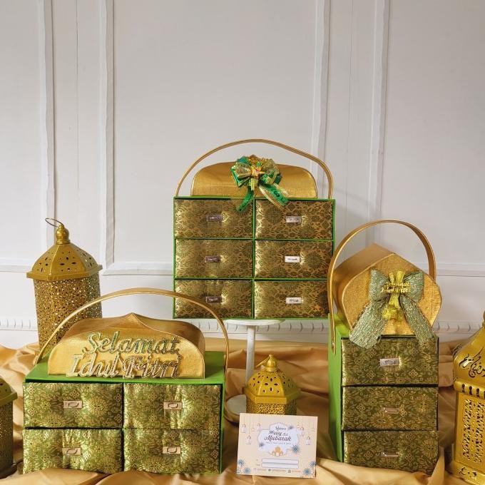 

Sale! Aksesoris box cantik kue kering hampers lebaran idul fitri emas