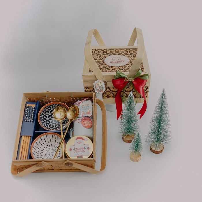 

christmas hampers premium aesthetic hampers natal bingkisan premium