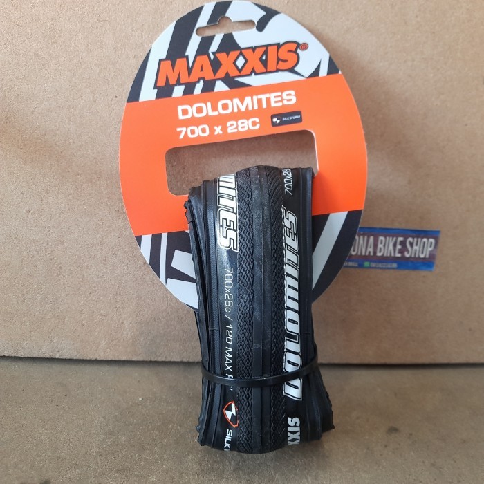 Ban Luar Maxxis Dolomites 700 x 28c Silkworm - 700c