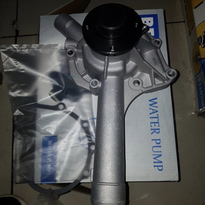 Waterpump Mercedes Benz W210 E230 W202 C180 C200 Bensco Water Pump