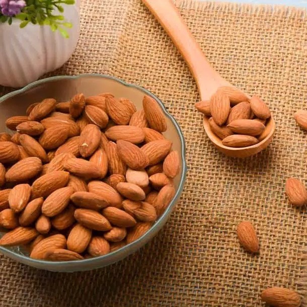 

1 KG KACANG ALMOND PANGGANG KUPAS Natural Premium Blue Diamond /Varian BOOM SALE