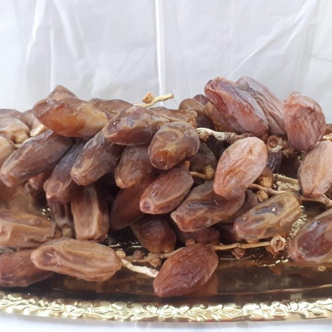 

Baru Kurma Tunisia Tangkai 1Kg Palm Fruit