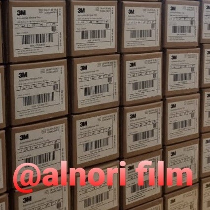 

Kaca Fillm Mobil dan Gedung 3M Black Beauty 40% 1 ROLL 30MX152CM