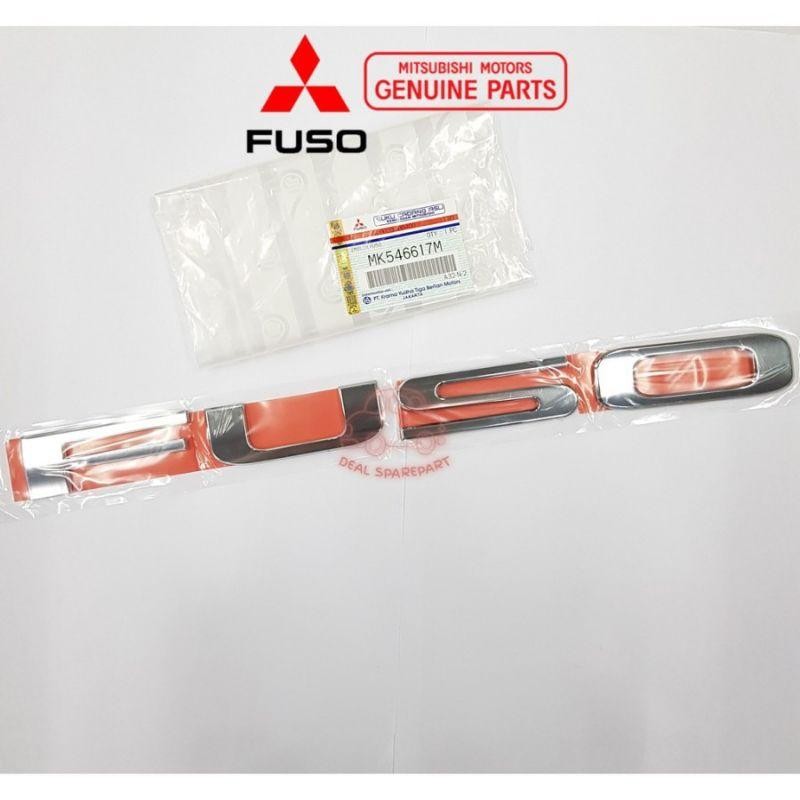 Emblem Fuso / Logo Tulisan Fuso Bagian Depan Truck Original Mitsubishi