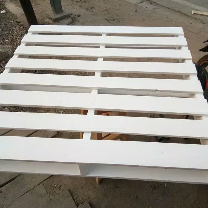 

PALET KAYU UNTUK TEMPAT TIDUR
