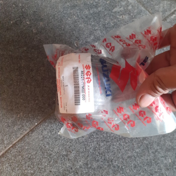 bushing arm belakang ertiga