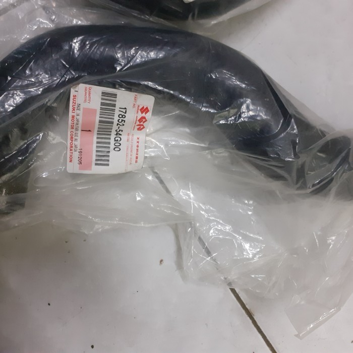 selang radiator atas aerio