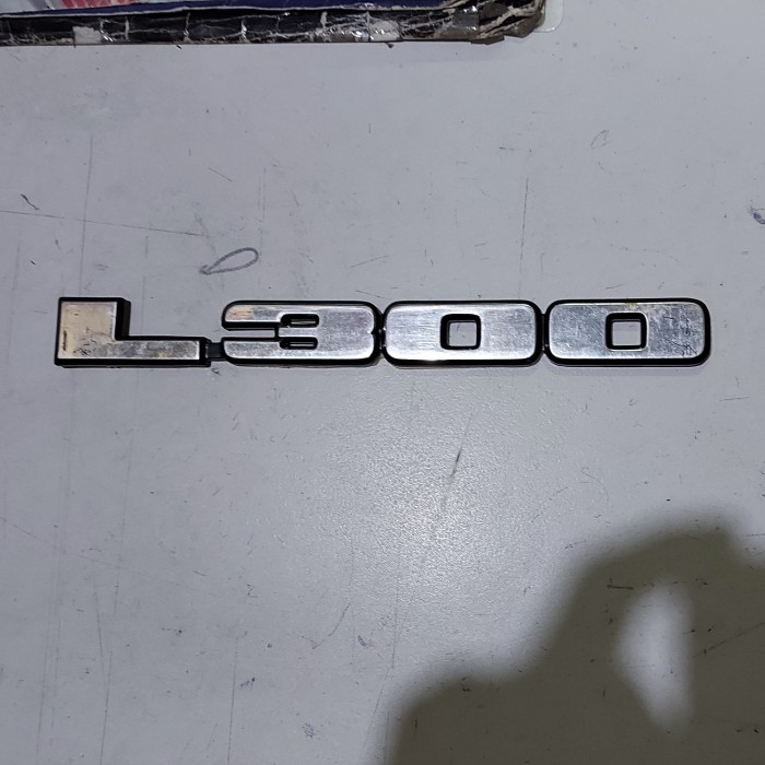 Emblem L300 Mitsubishi Colt L300