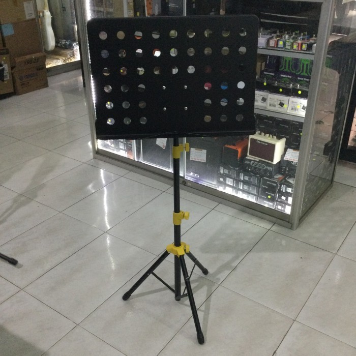 MCE AXL P06HC - stand book