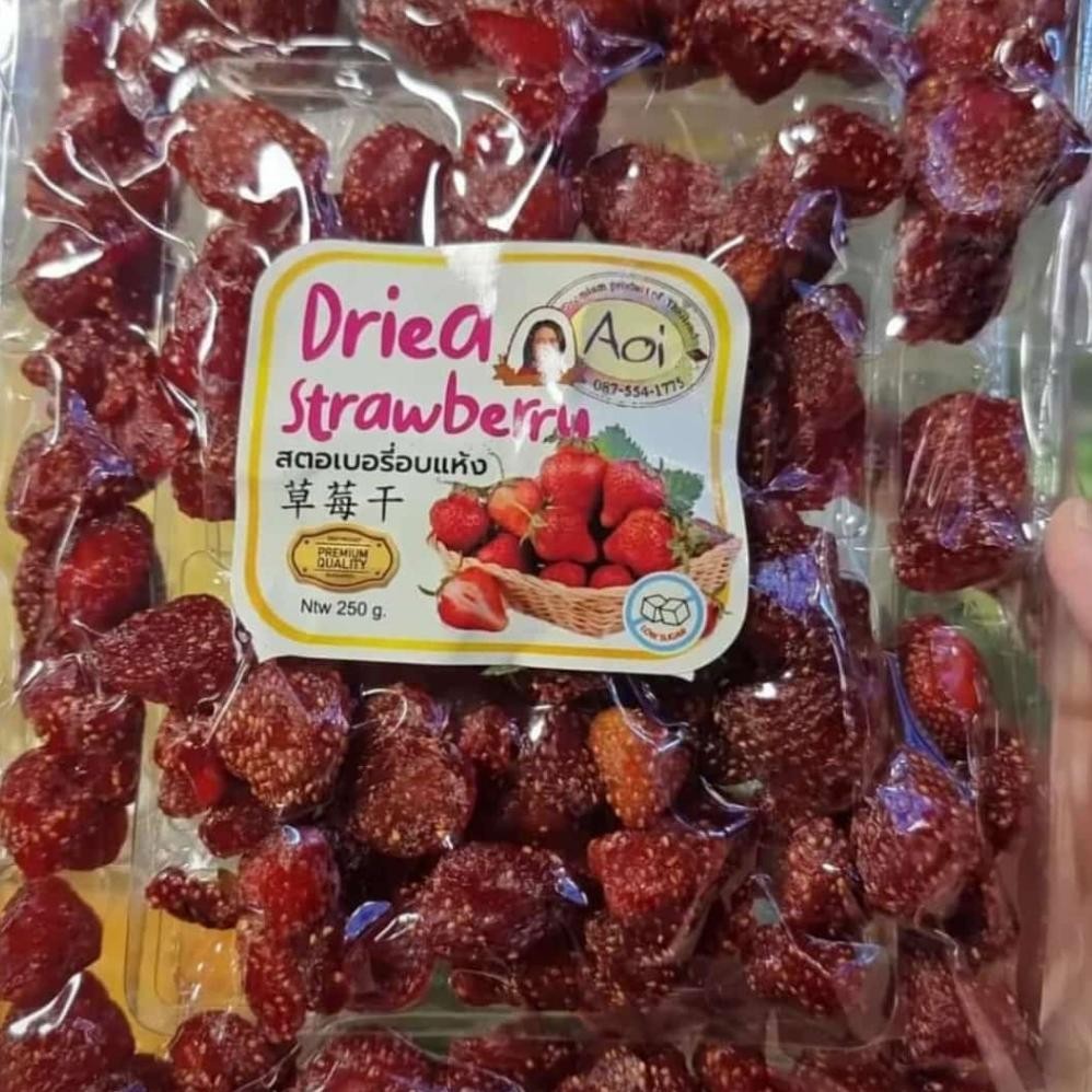 

Buah Kering Dried Mango AOI 250 Gr Ada Original dan Spicy Enak Banget Ori Thailand