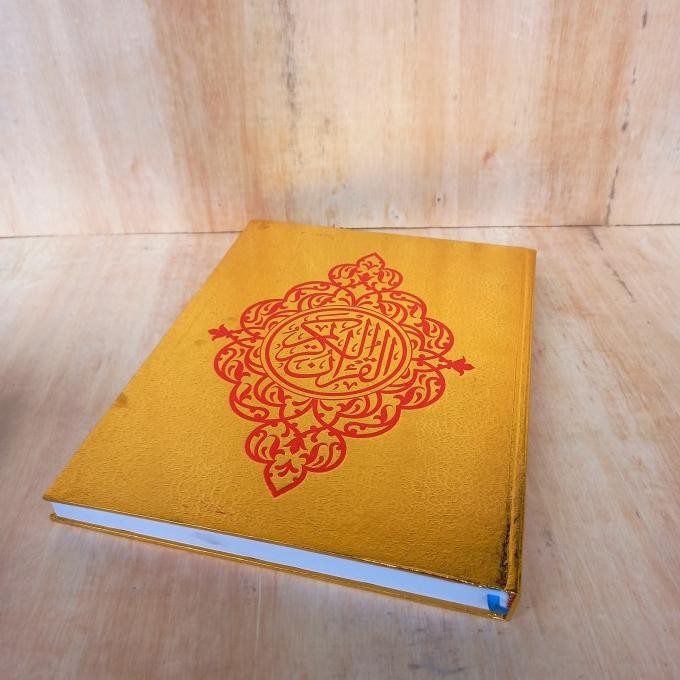 Alquran Cover Emas Lansia, Al-Quran Manula, AlQuran Lansia Jumbo terlaris