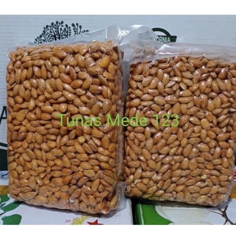 

Kacang almond kupas panggang matang original 500gr